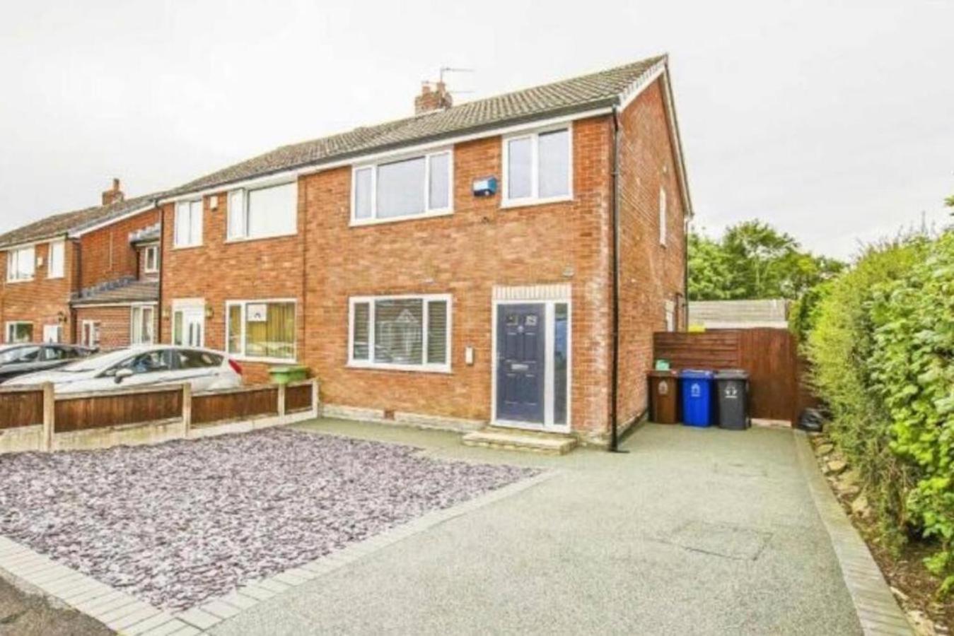 Entire House - Peaceful 3 Bedroom Home Rishton Exterior photo