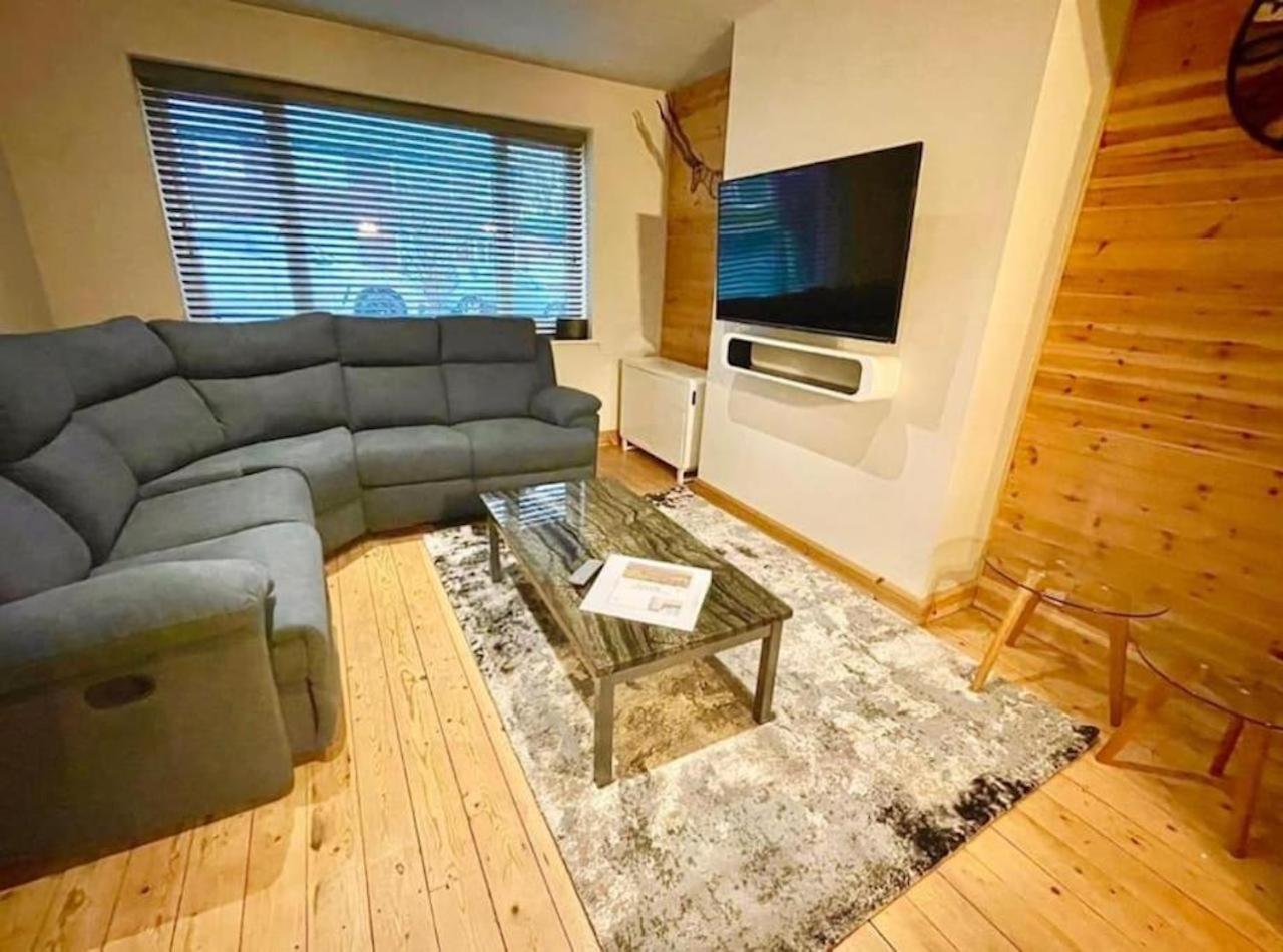 Entire House - Peaceful 3 Bedroom Home Rishton Exterior photo